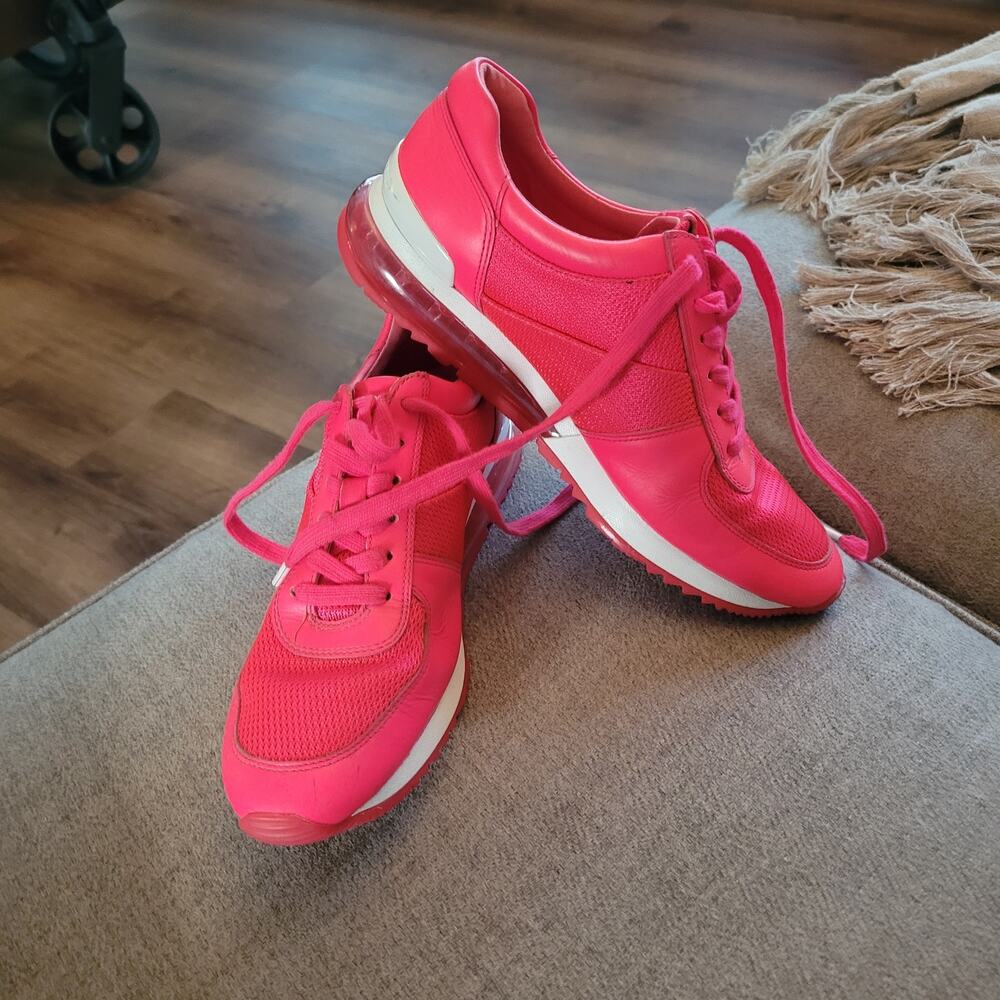 micheal kors pink sneakers 9.5 guc